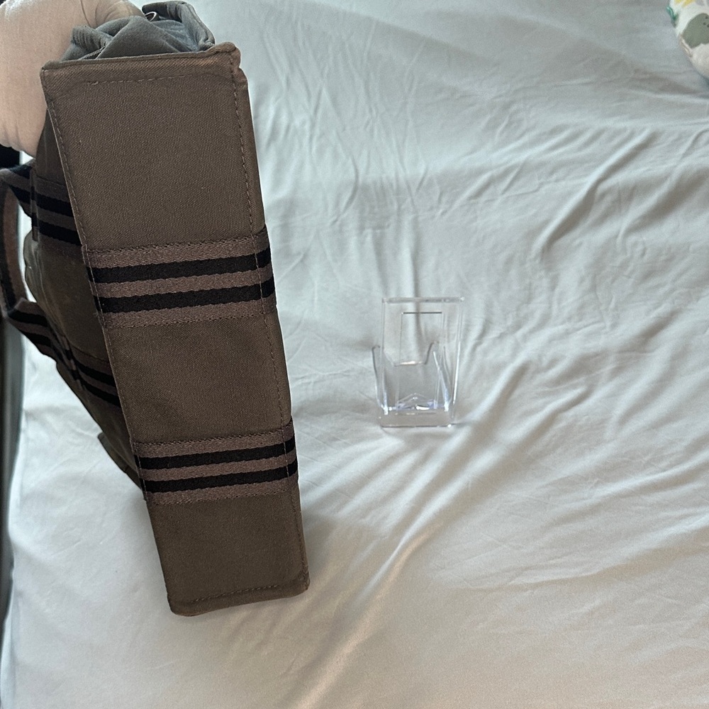 Hermès Authentic Herline PM Canvas Tote Bag - Grey - Picture 6 of 9